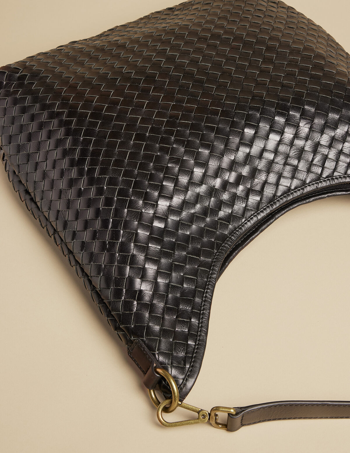 BOLSO TRENZADO MARRÓN