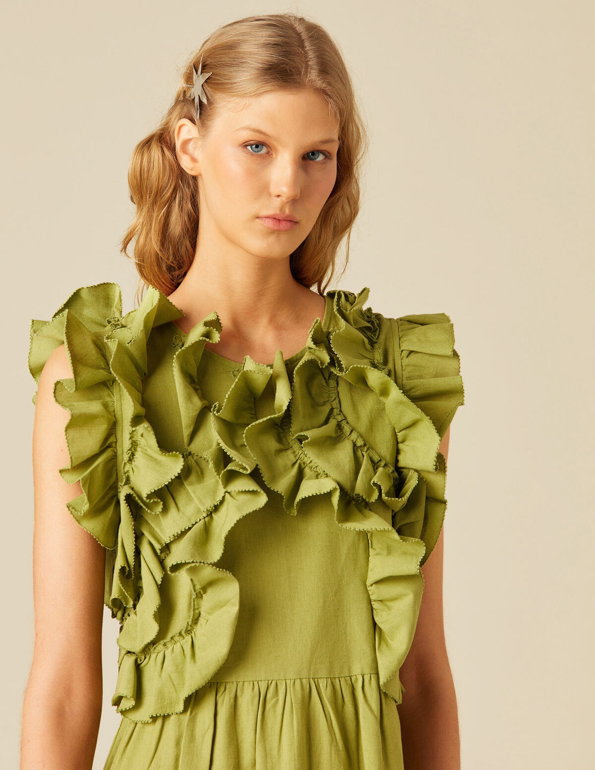 VESTIDO LILA VOLANTES