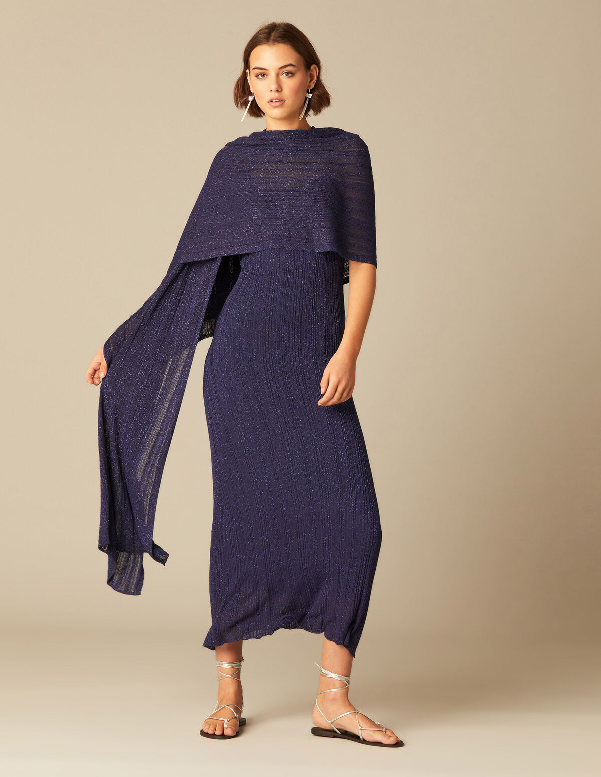 BLUE KNIT SHAWL