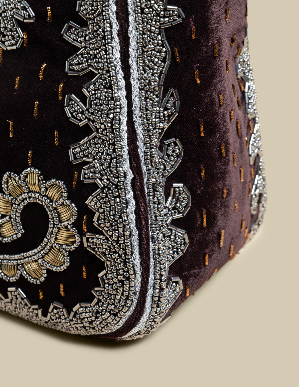 BROWN BEADED VELVET BAG