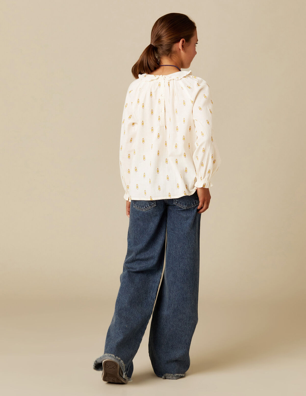 CAMISA AZUL FLOR PEQUE&Ntilde;A