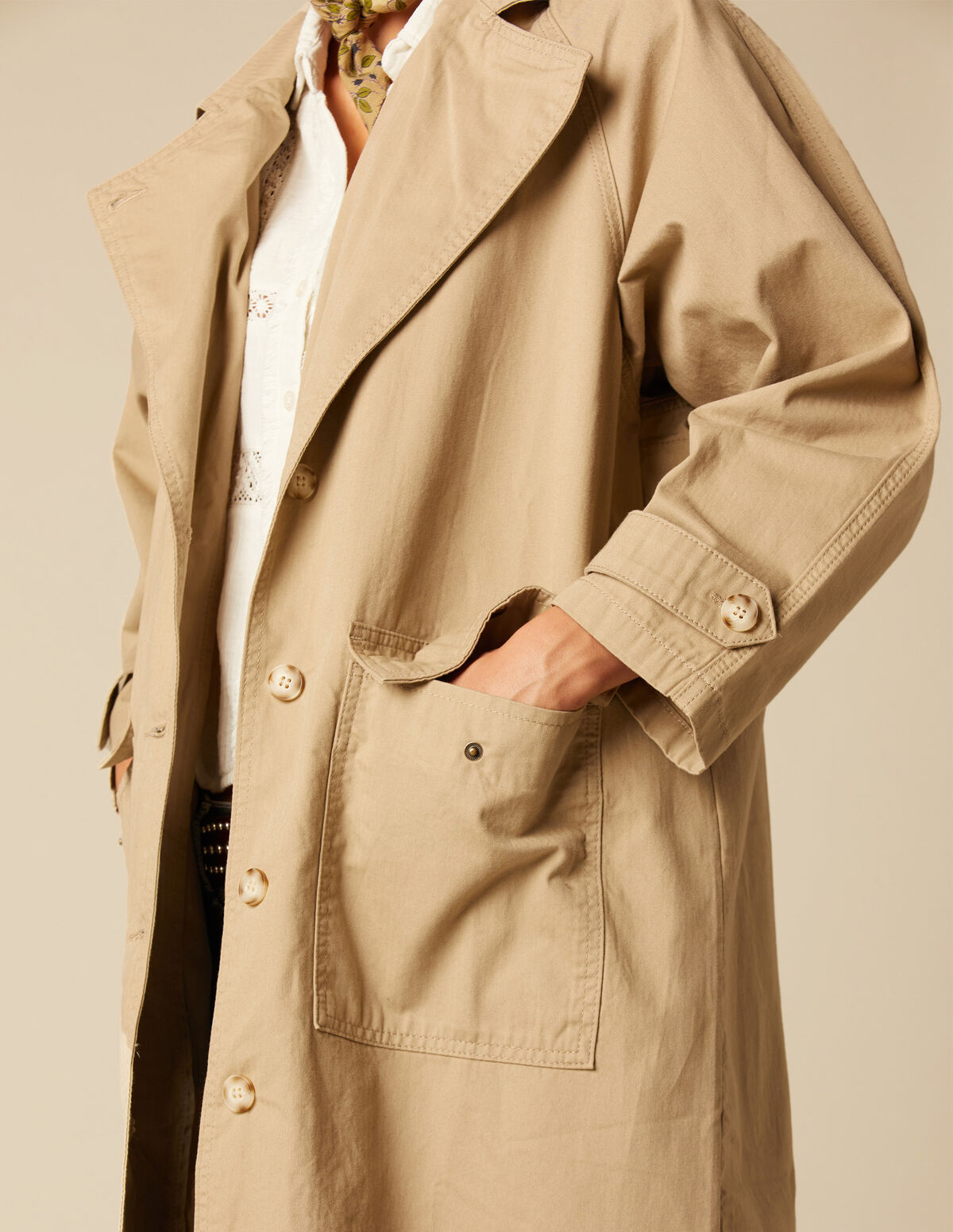 SAND COAT