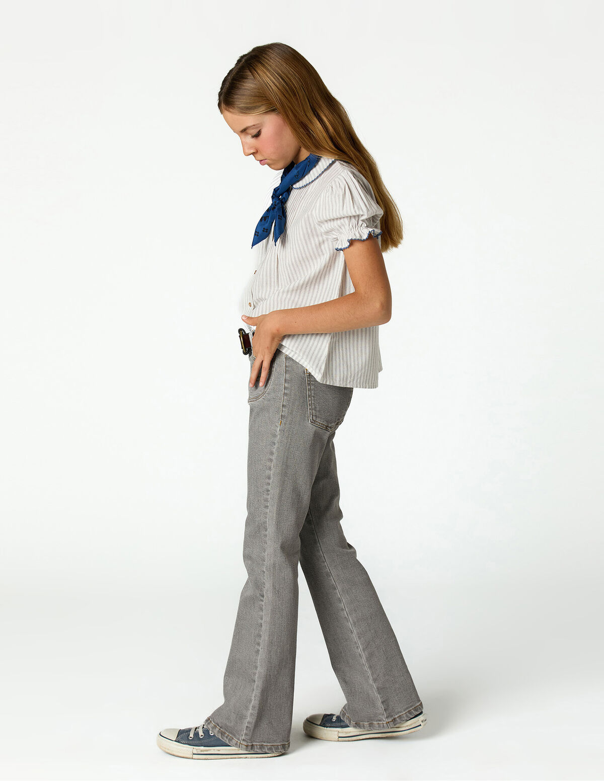 GREY FLARED JEANS