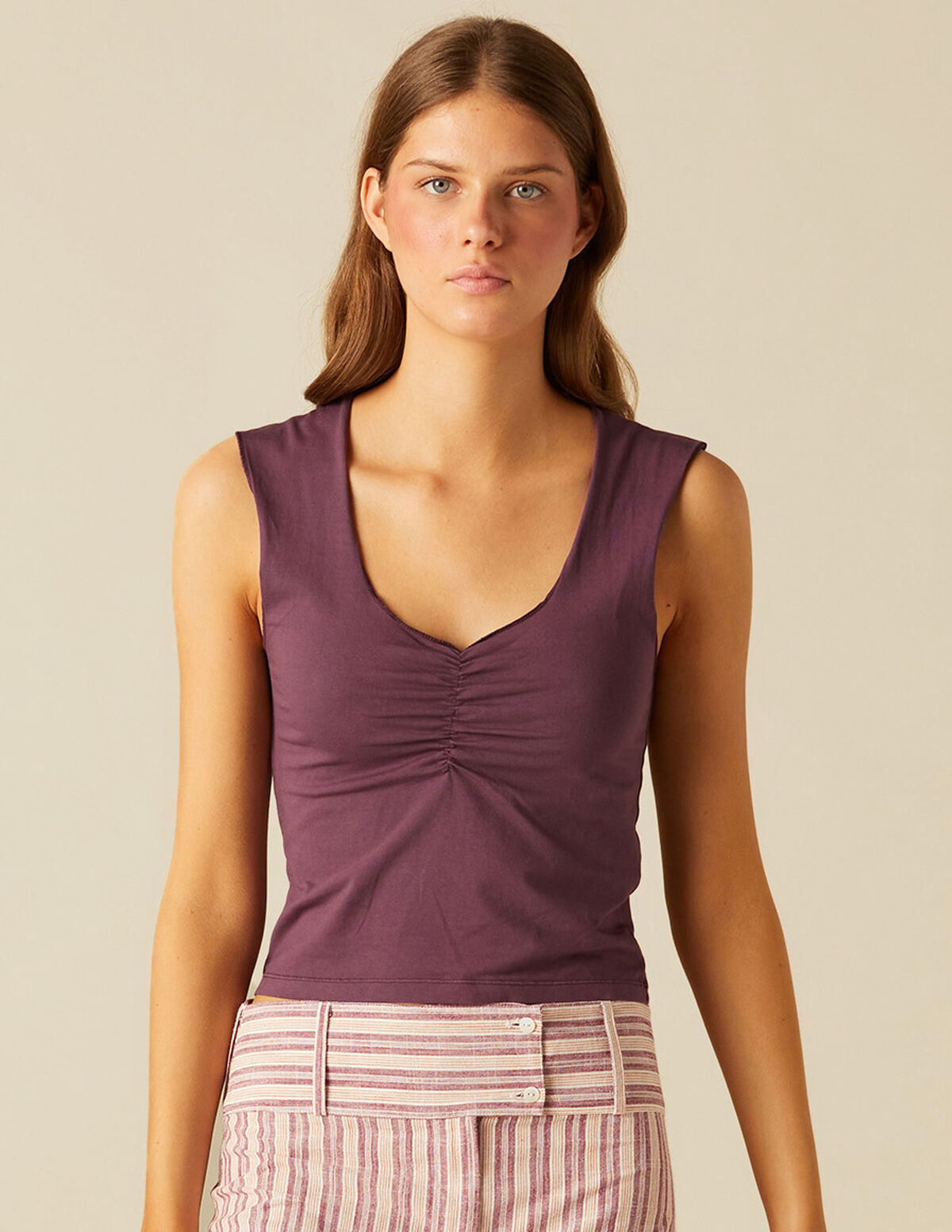 CAMISETA FRUNCE ANTRACITA