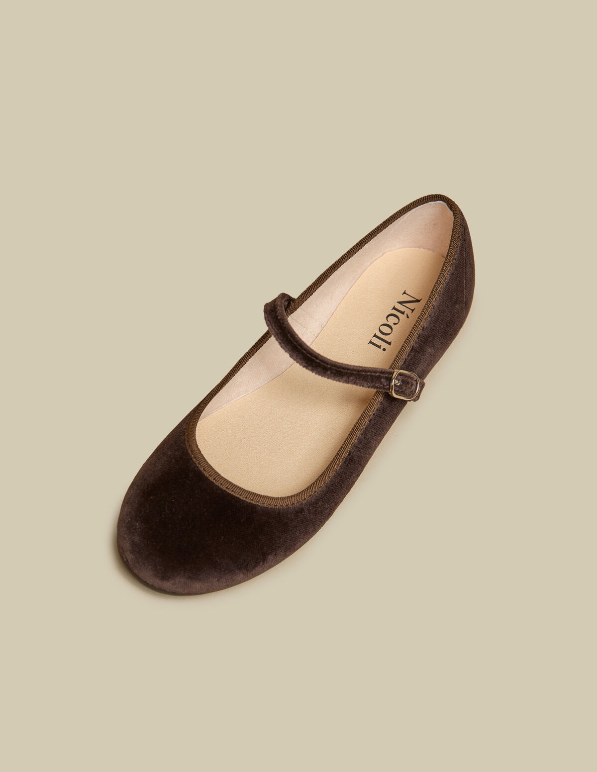 BROWN VELVET CHINAS