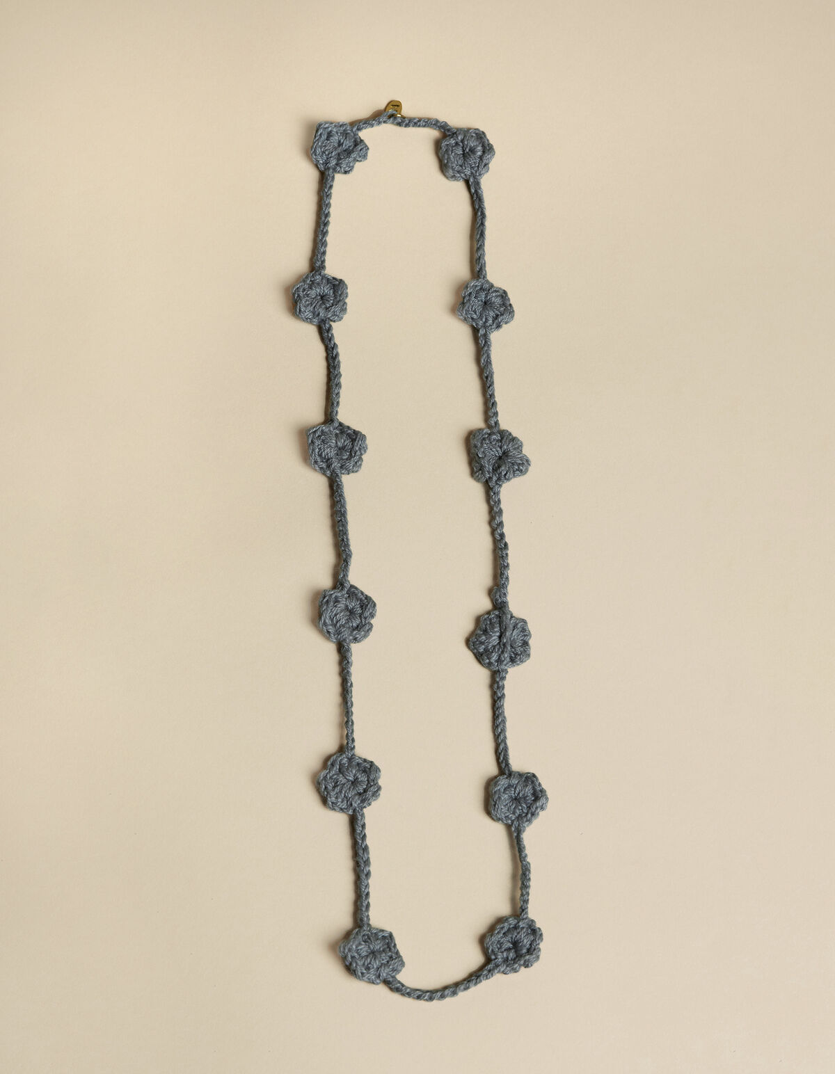 BLUE FLOWER NECKLACE