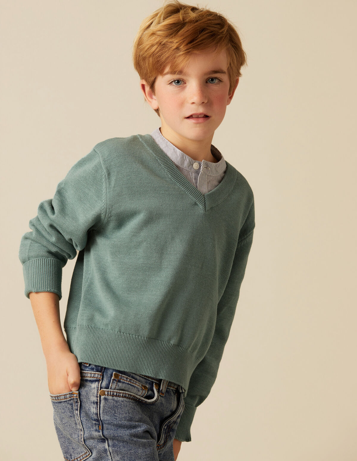 JERSEY CUELLO PICO PUNTO GRIS CLARO