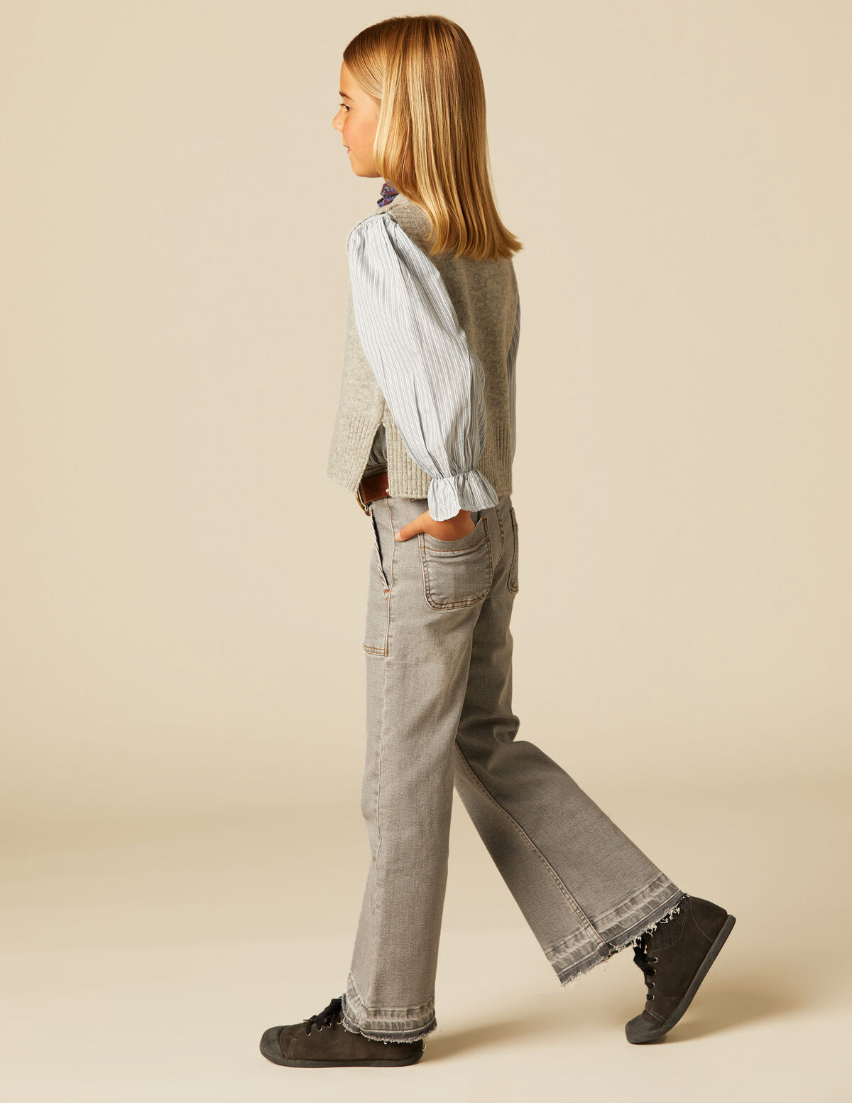 GREY WAISTCOAT