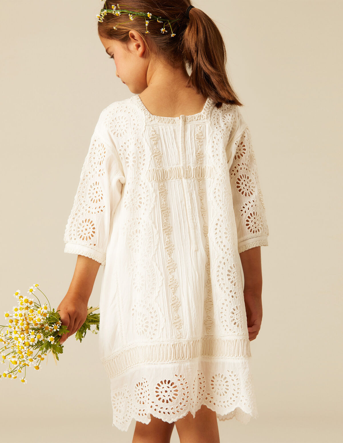VESTIDO ARRAS ENCAJES
