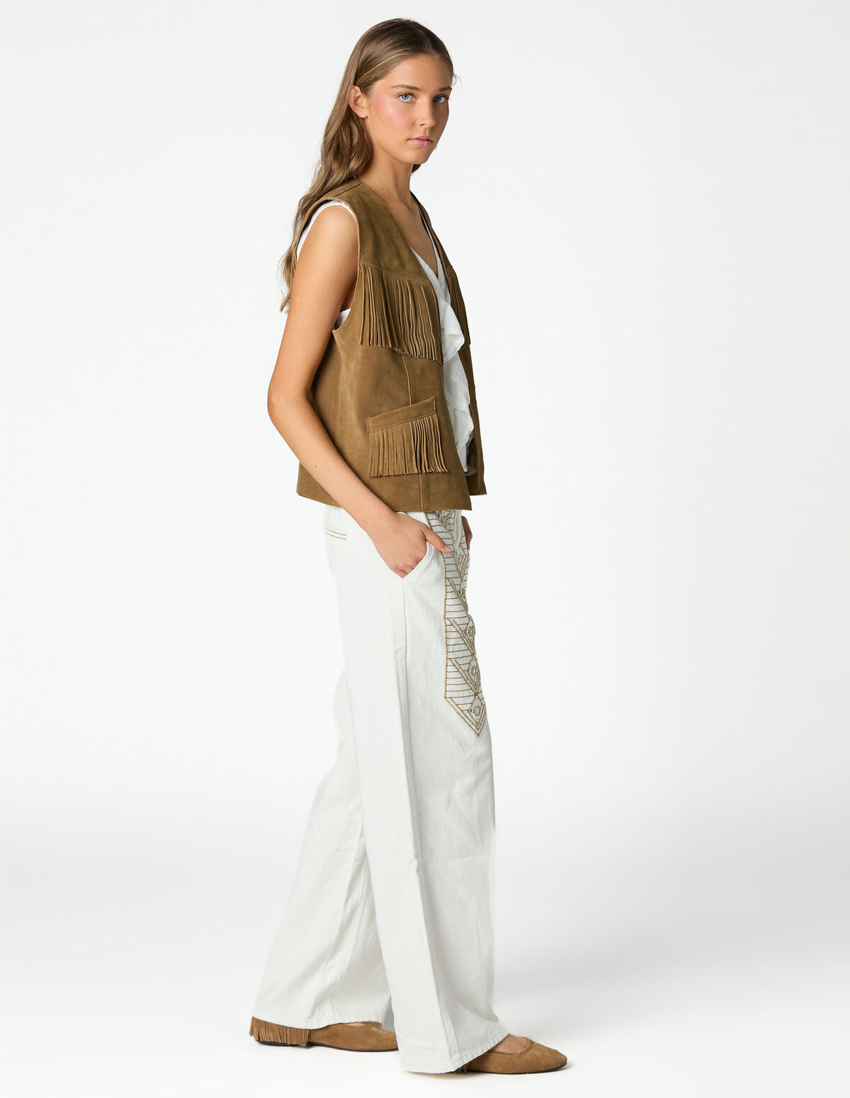 WHITE EMBROIDERED JEANS