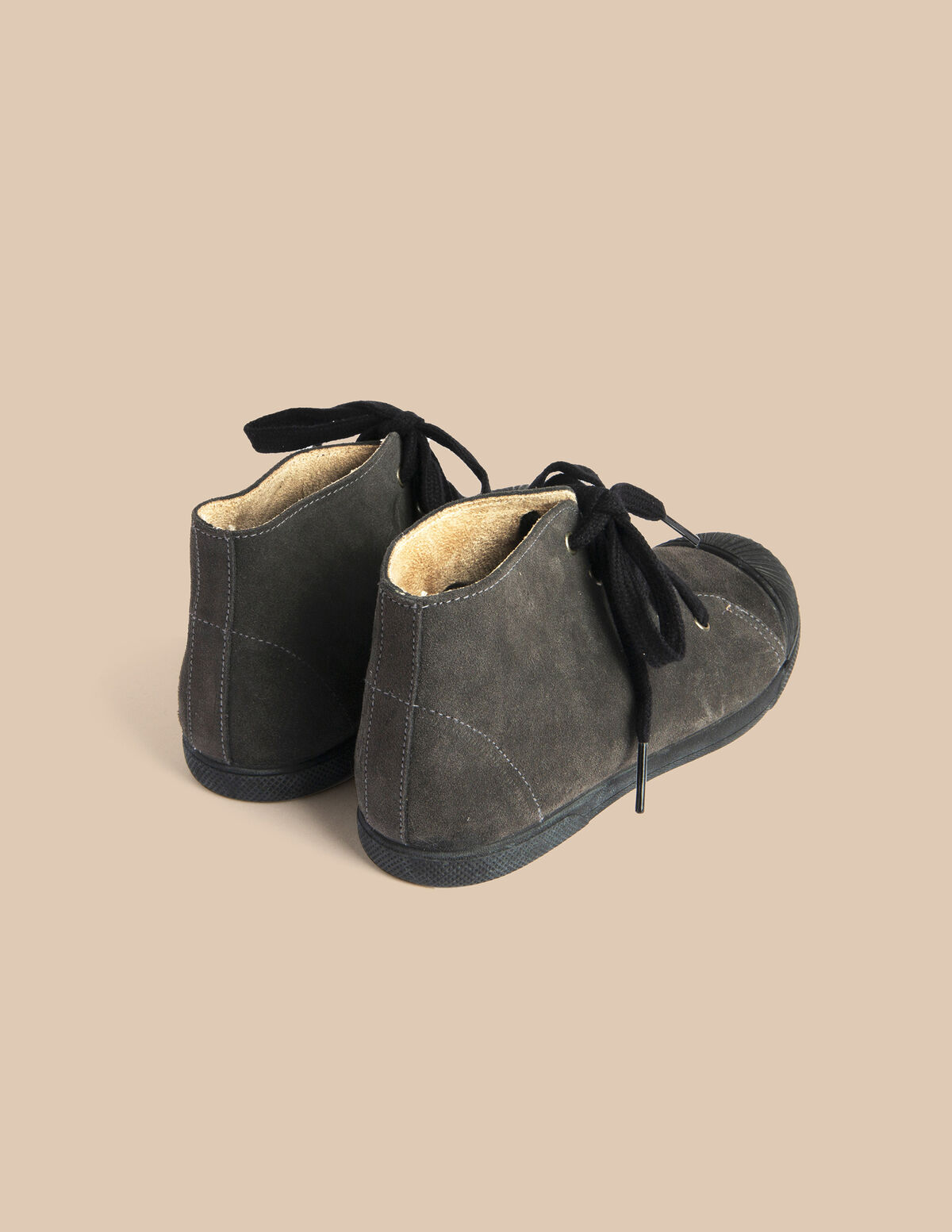 ANTHRACITE LACE-UP BOOTS