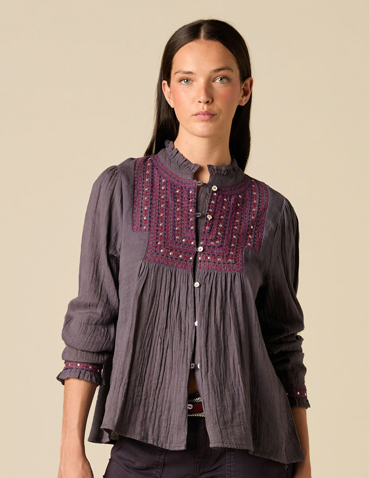 MULTICOLOUR EMBROIDERED SHIRT