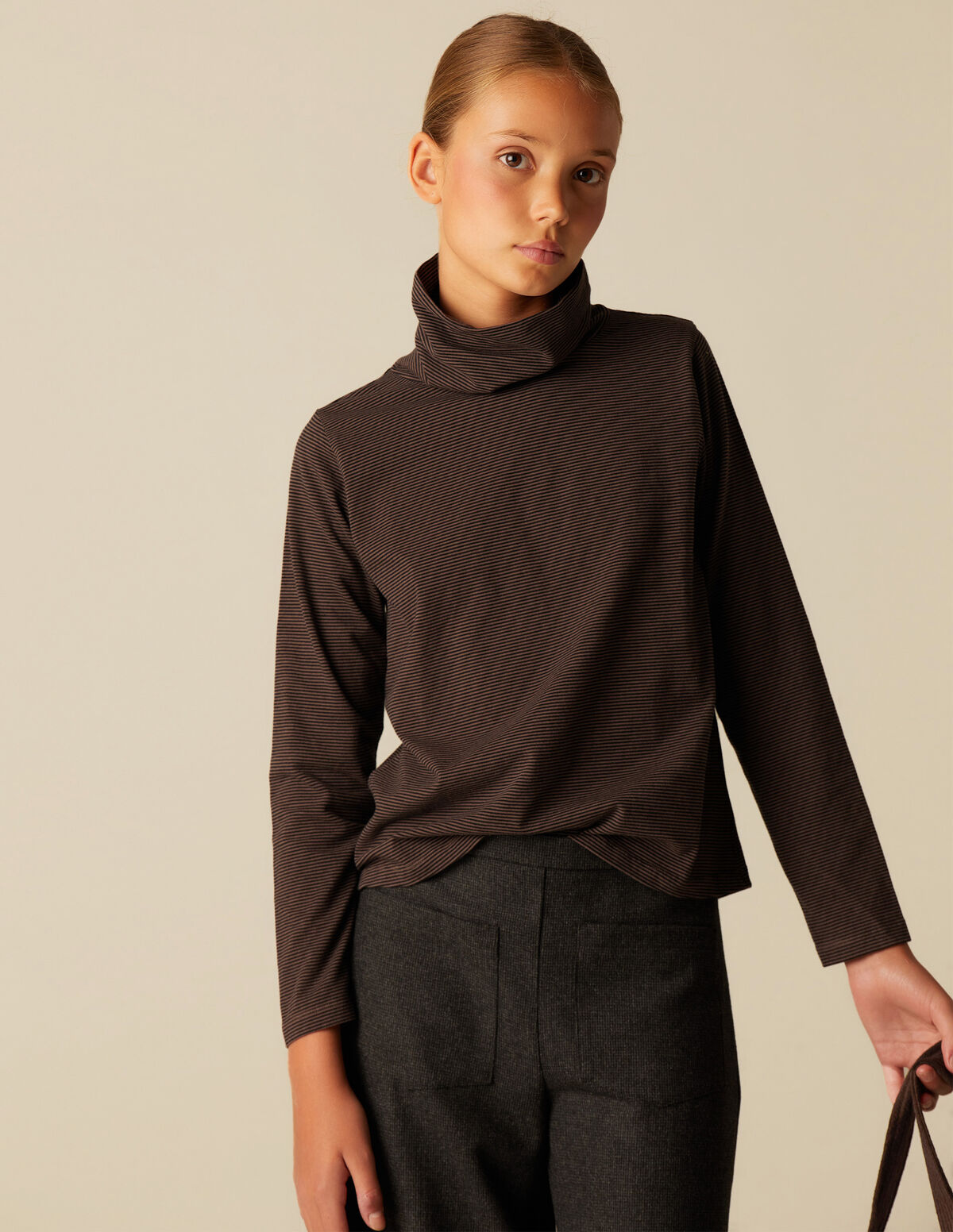 BLUE STRIPED TURTLENECK