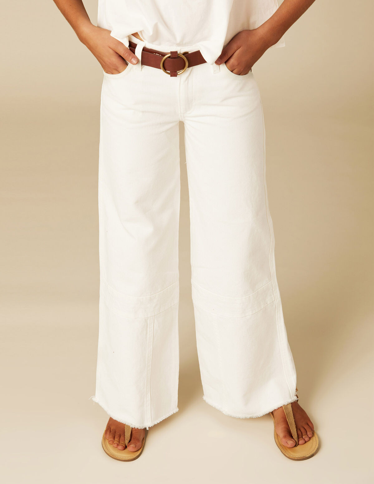 PANTALÓN COSTURAS VAQUERO BLANCO