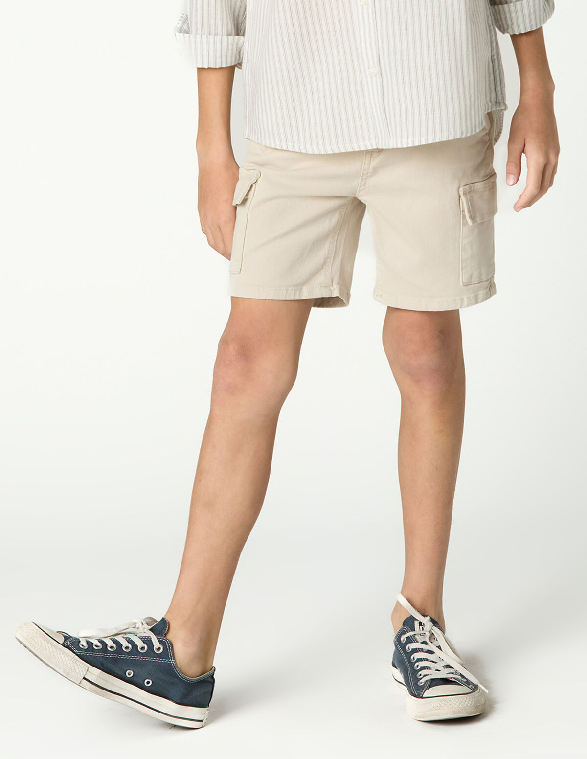 MAROON STRIPED CARGO SHORTS