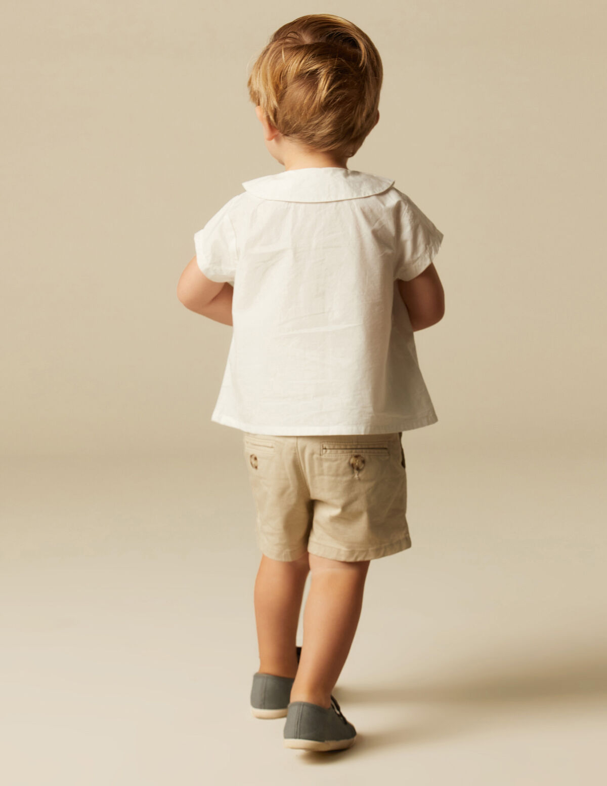 T-SHIRT COL EN V BLANC