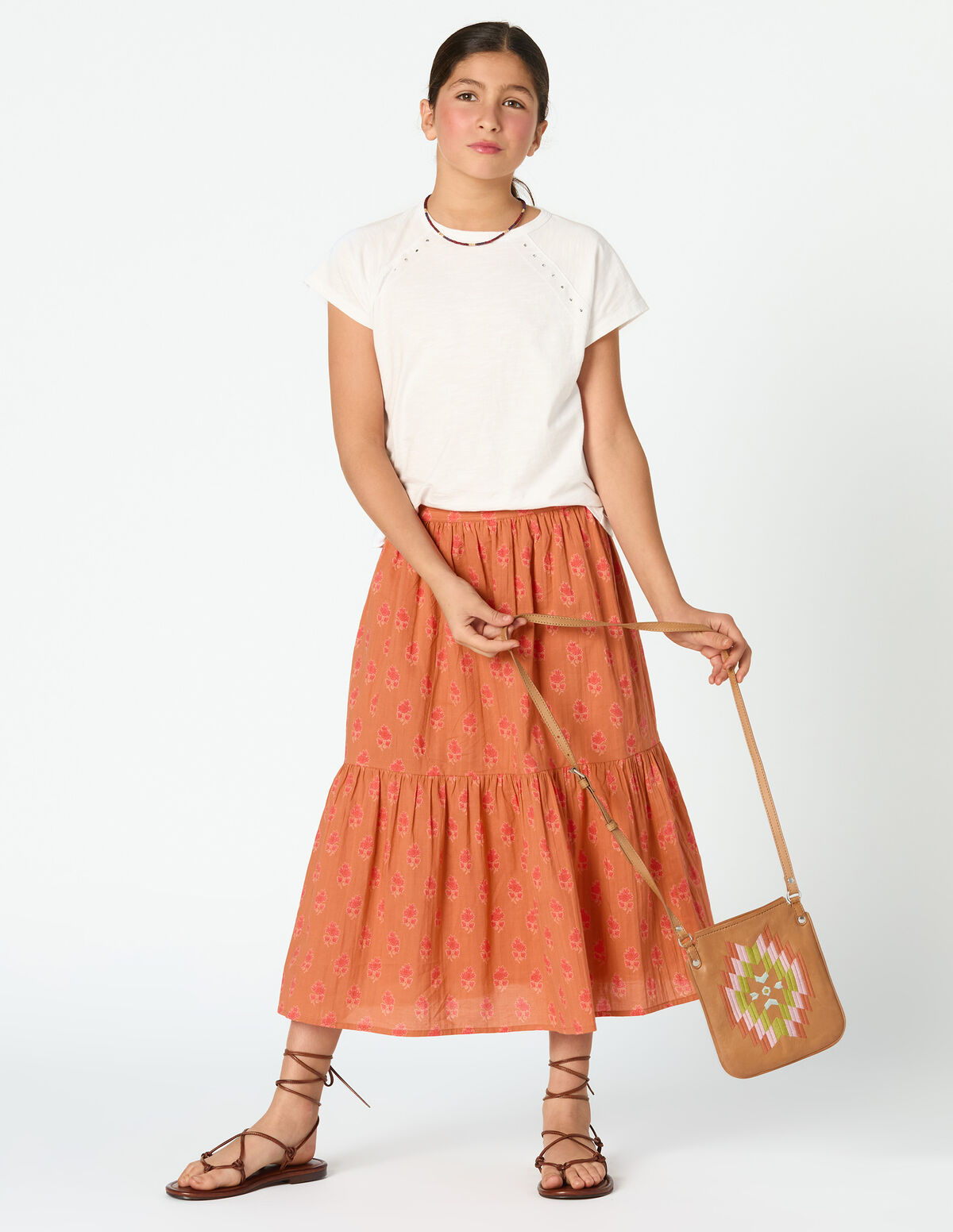 CAMISETA TACHAS BLANCA