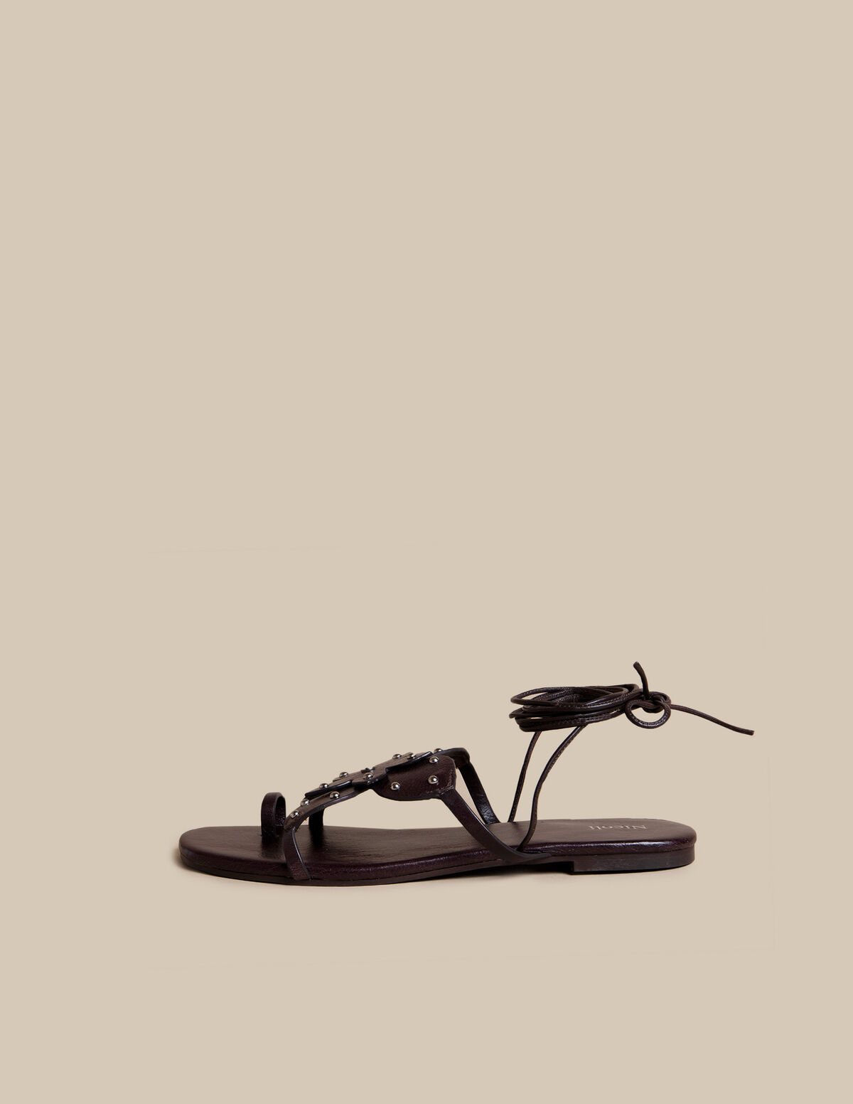 SANDALIA FLOR TACHAS