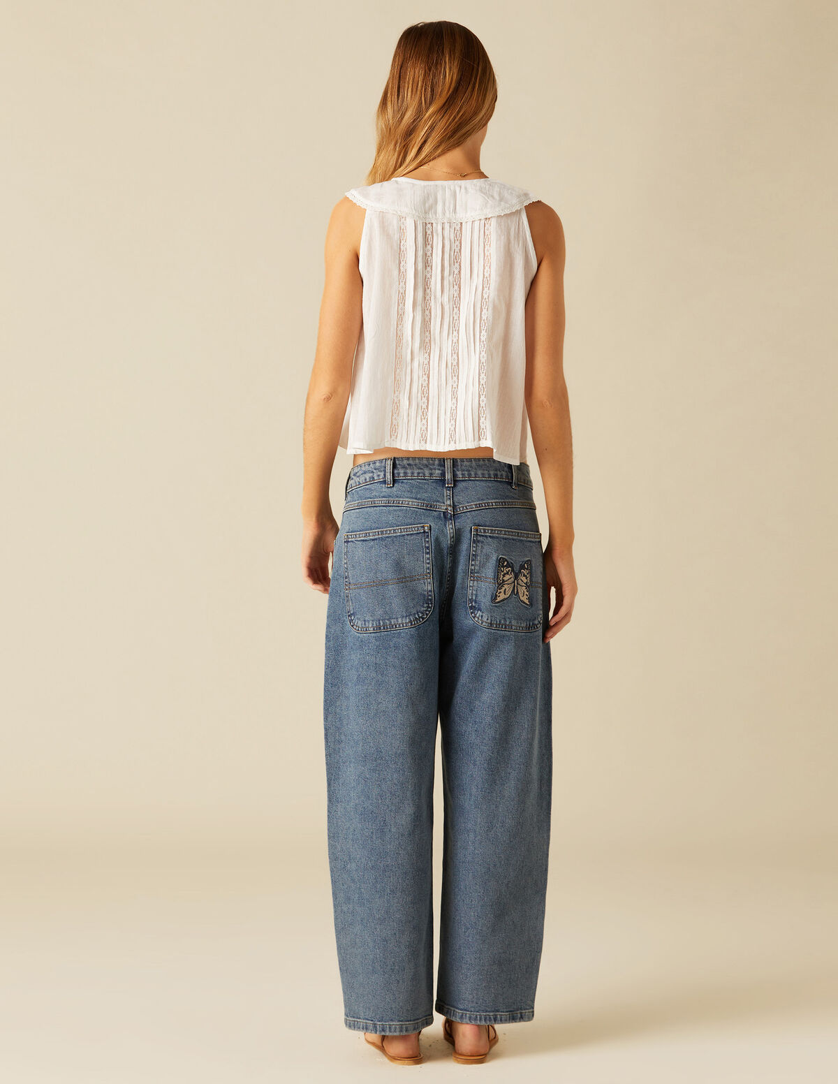 PANTALÓN BORDADO MARIPOSA AZUL