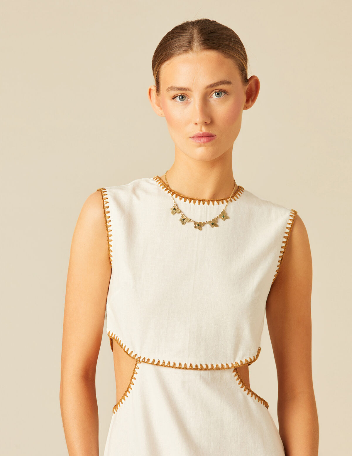 VESTIDO ABERTURAS STITCHING
