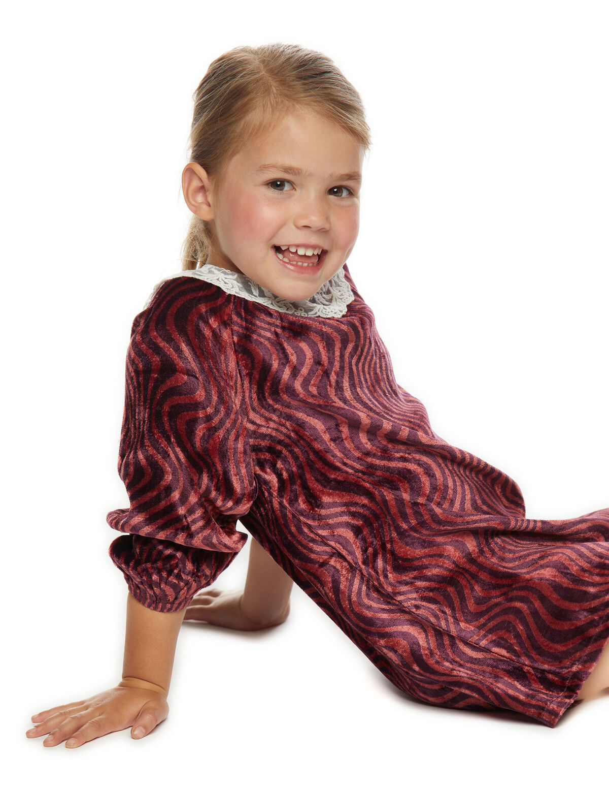 ROBE FINITIONS ONDULÉES VELOURS