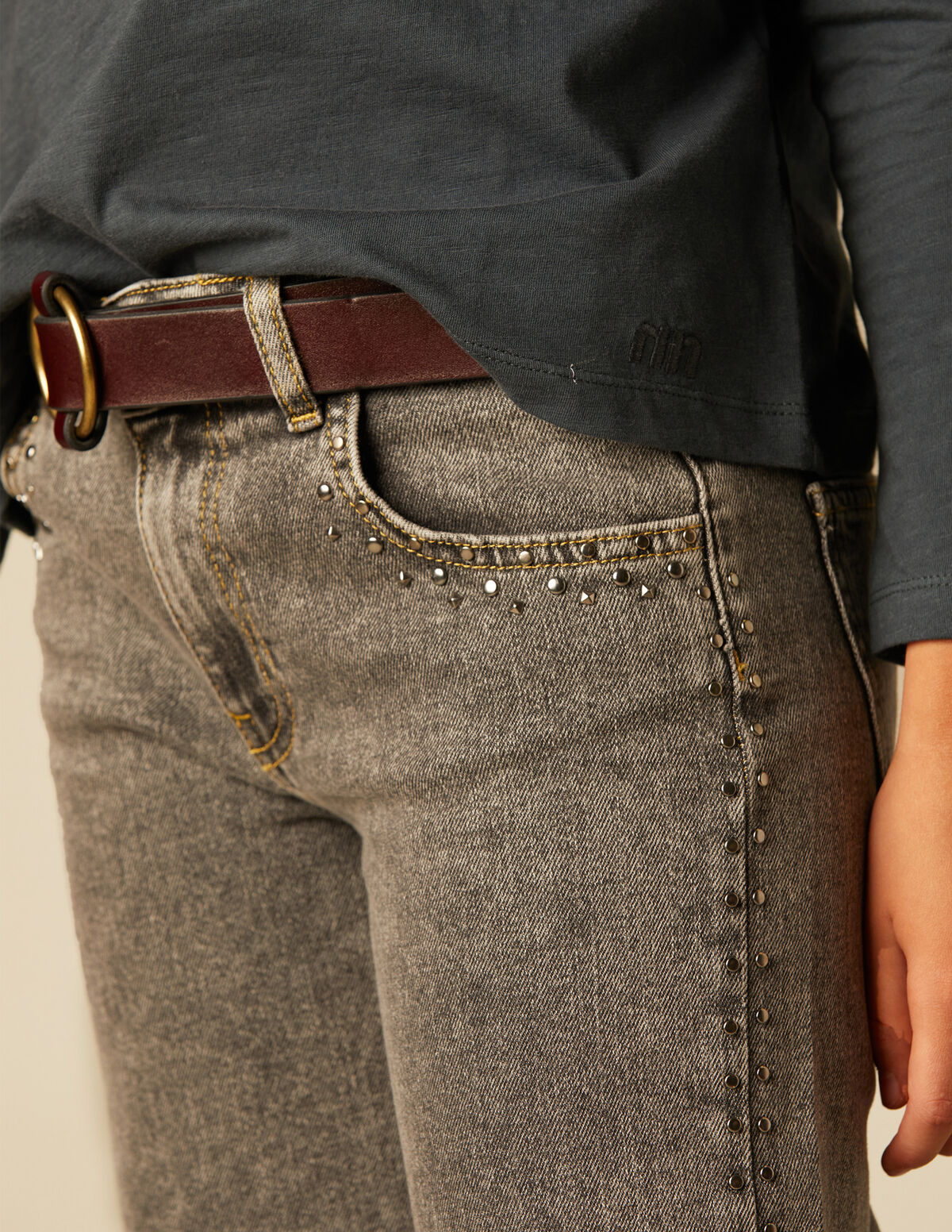 BLUE STUDS JEANS