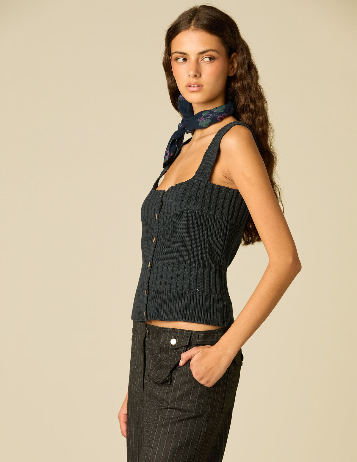 TOP CANELADO BOTÕES ANTRACITE