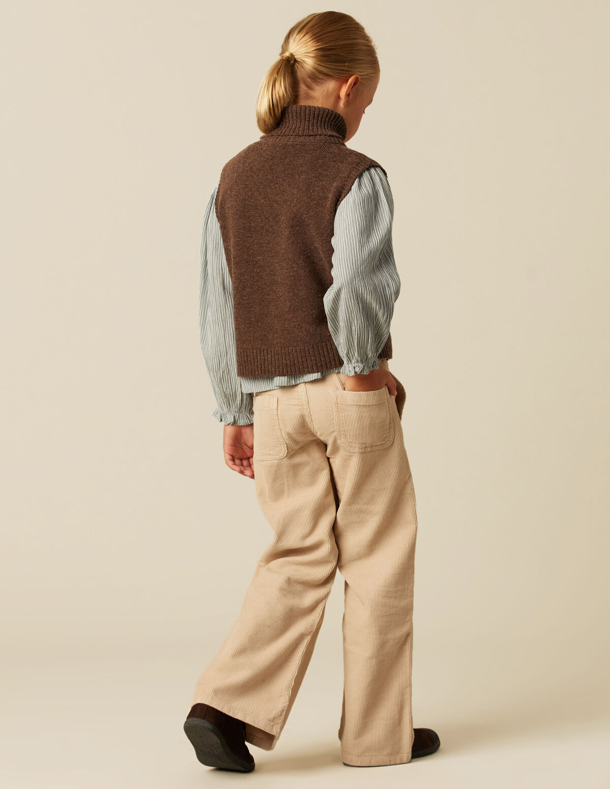 GILET FILLE COL ROULÉ MARRON FONCÉ 