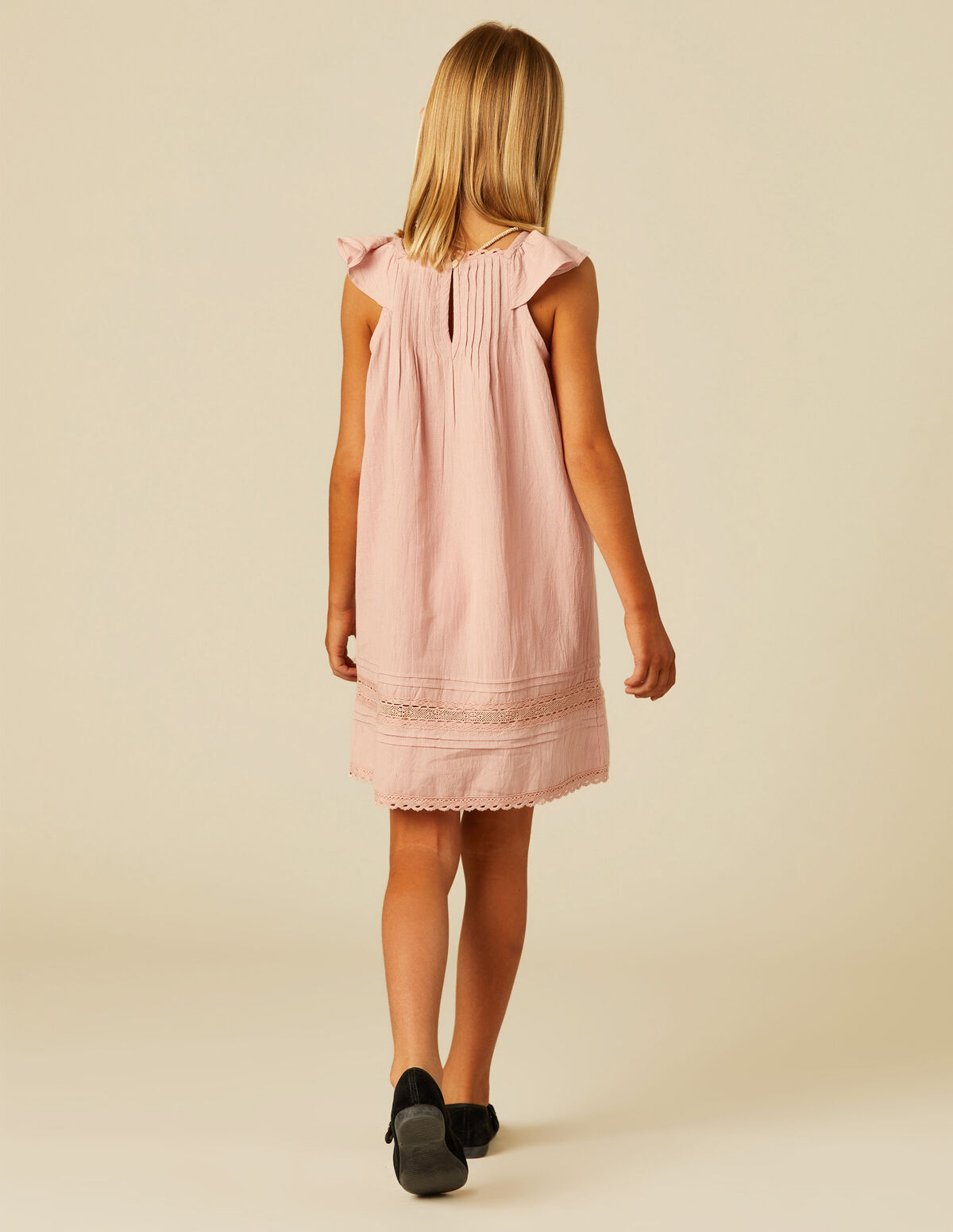 VESTIDO JARETAS VOLANTE ROSA