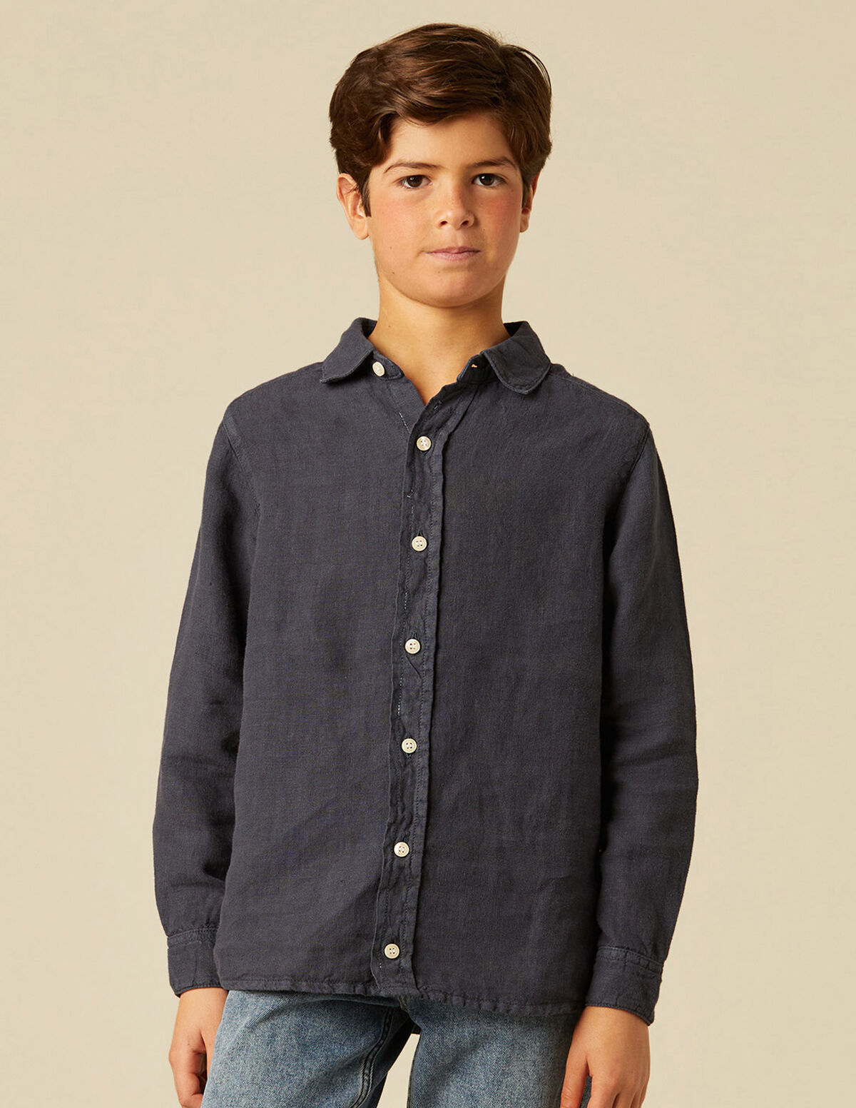 CAMISA CUELLO PICO LINO AZUL OSCURO
