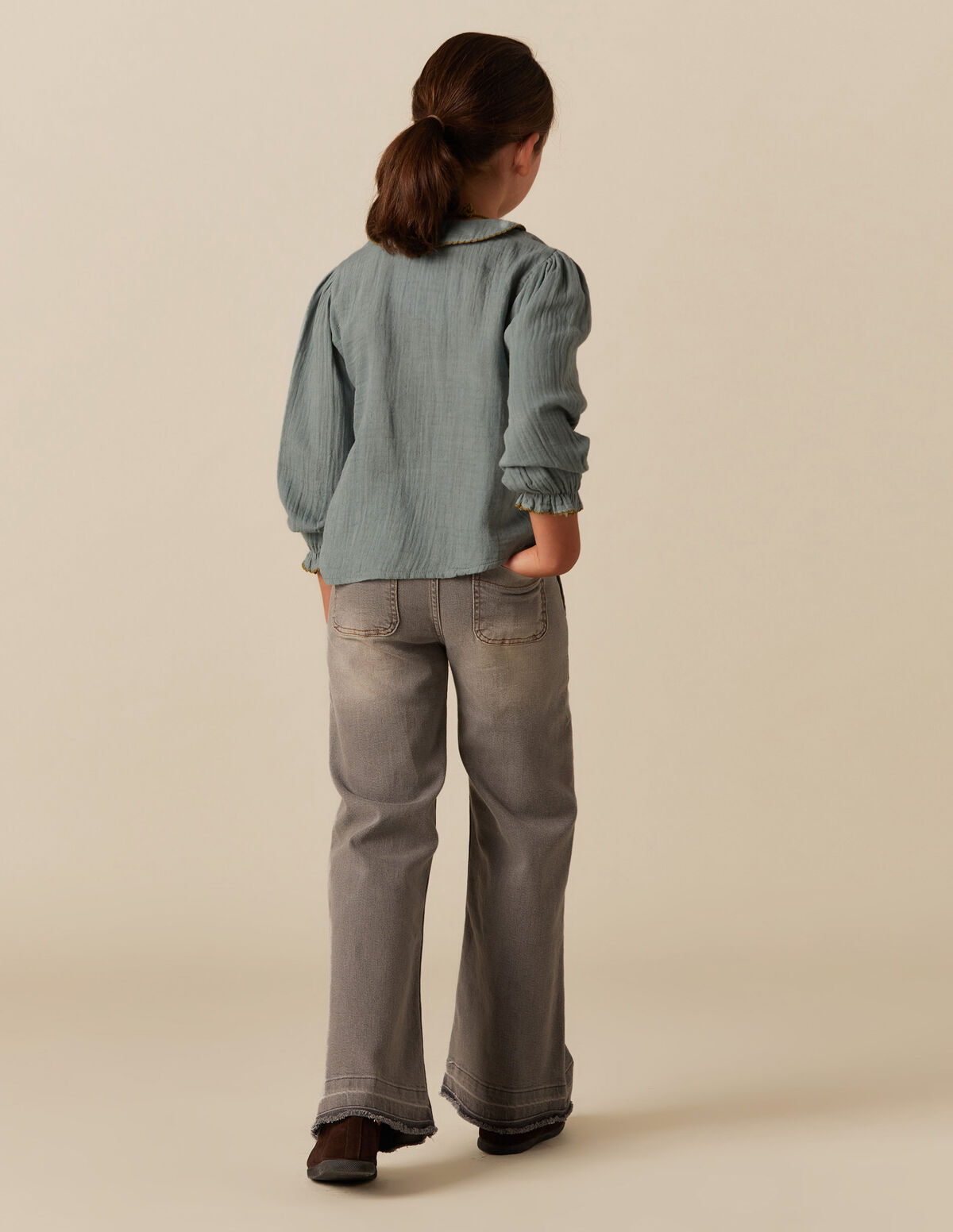 CAMISA VERDE PESPUNTE MOSTAZA