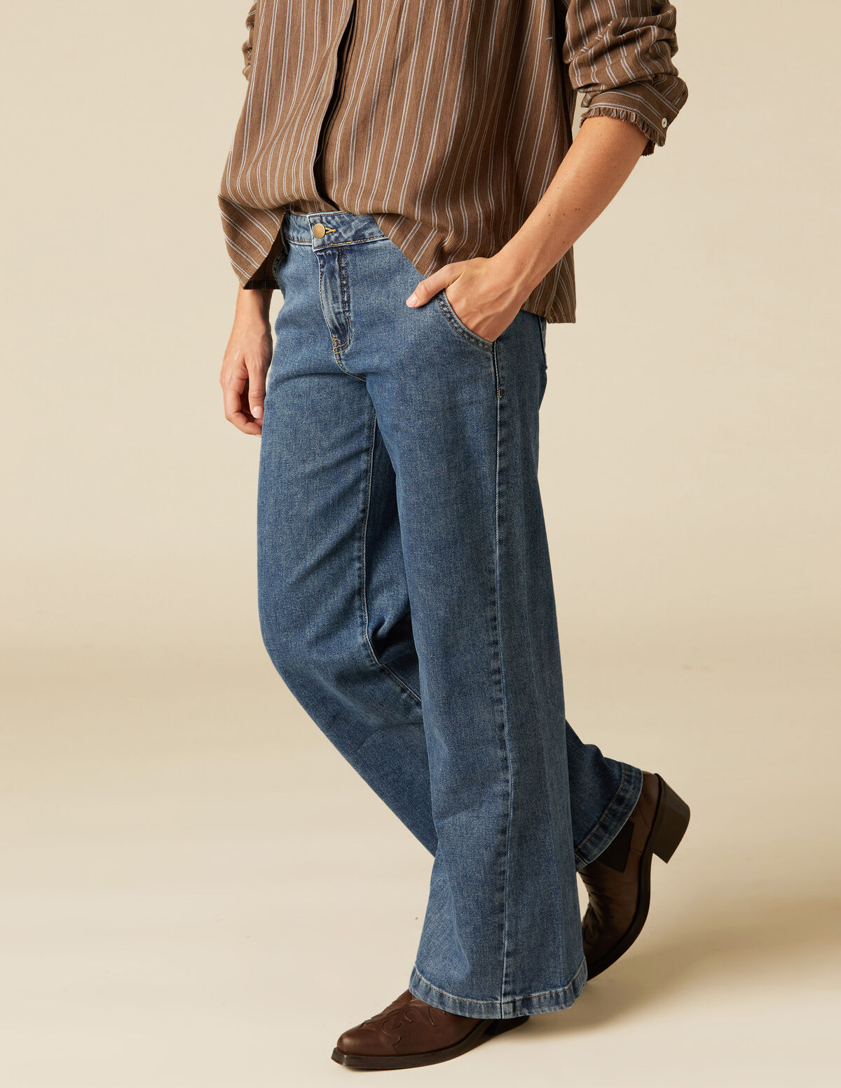 BLUE WIDE LEG JEANS