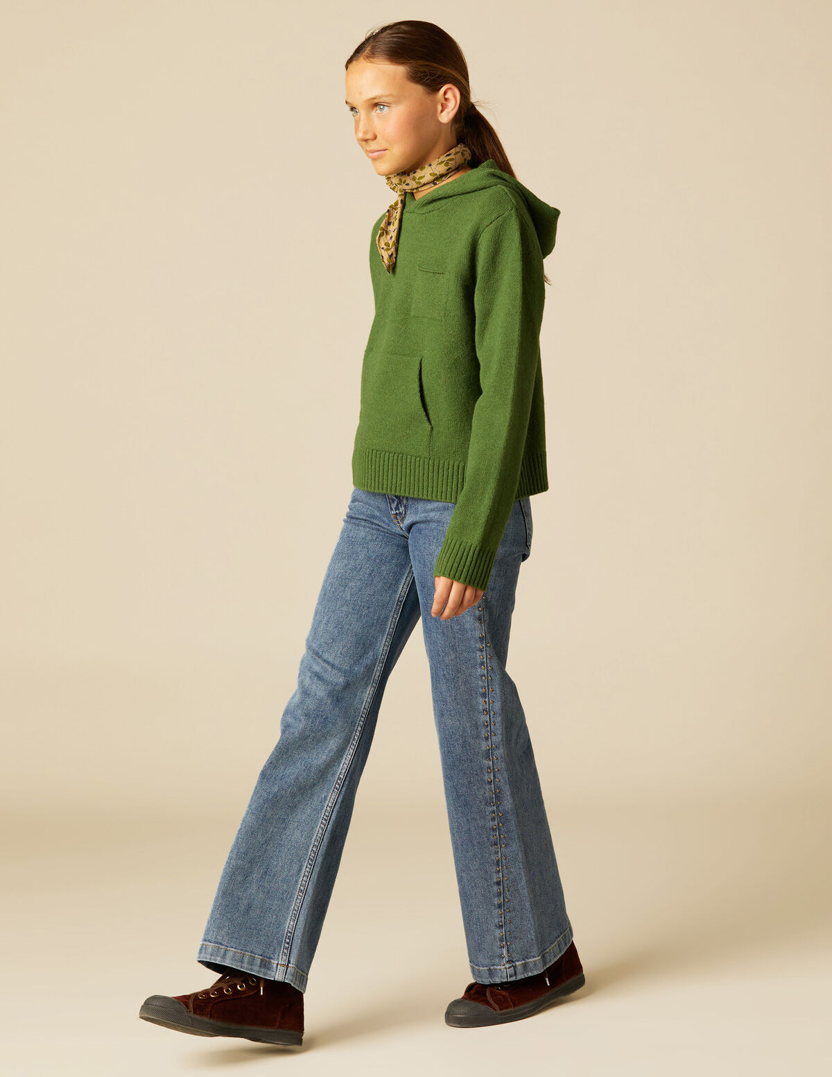 BLUE STUDS JEANS