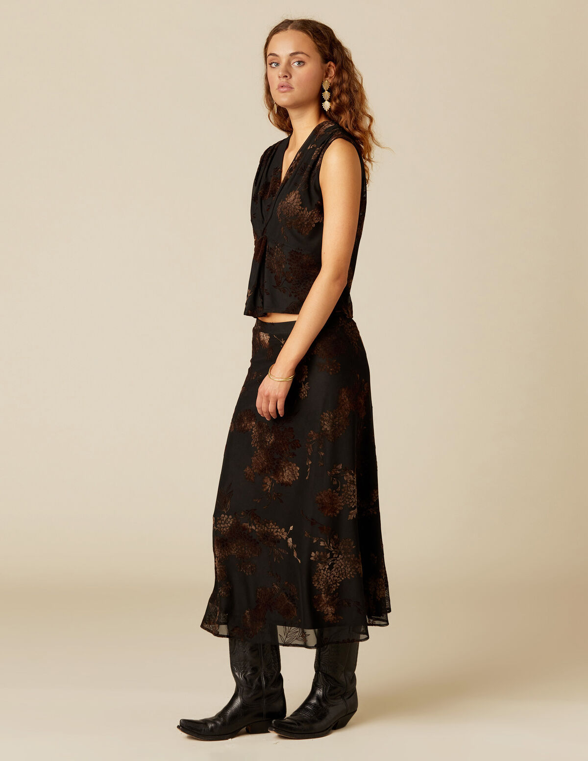 FALDA FLOR TULLE NEGRO