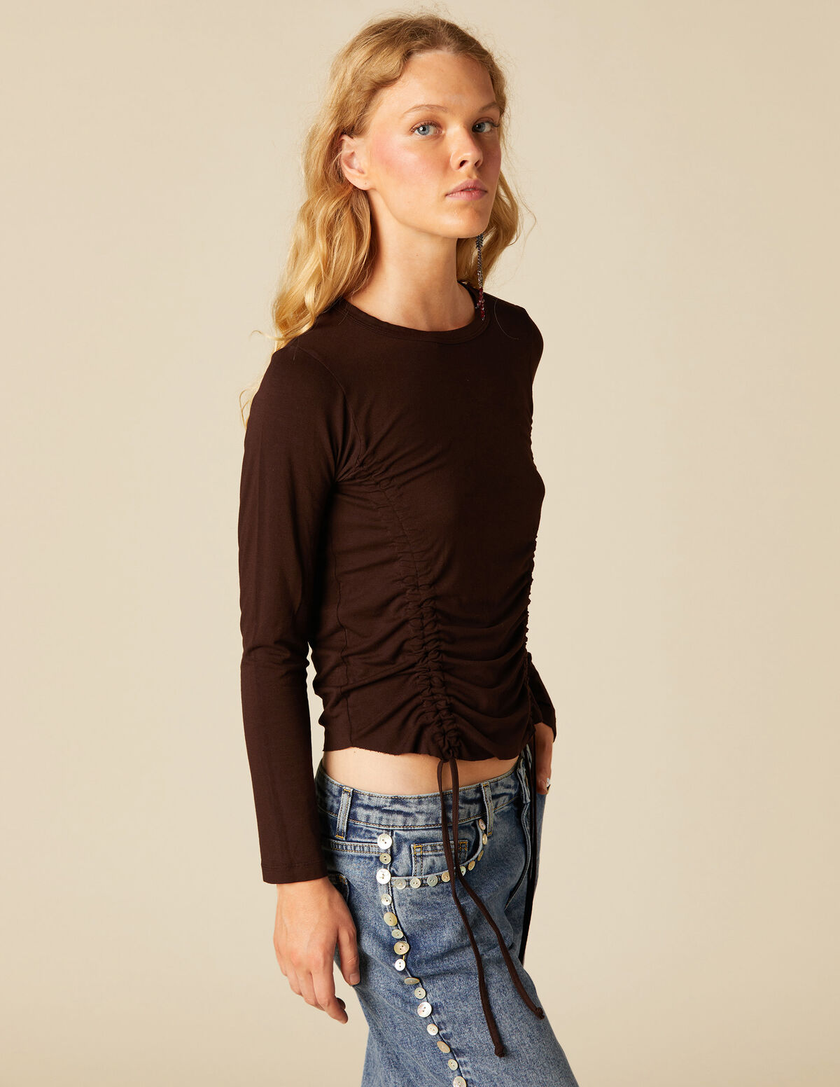 MOOR RUFFLE T-SHIRT