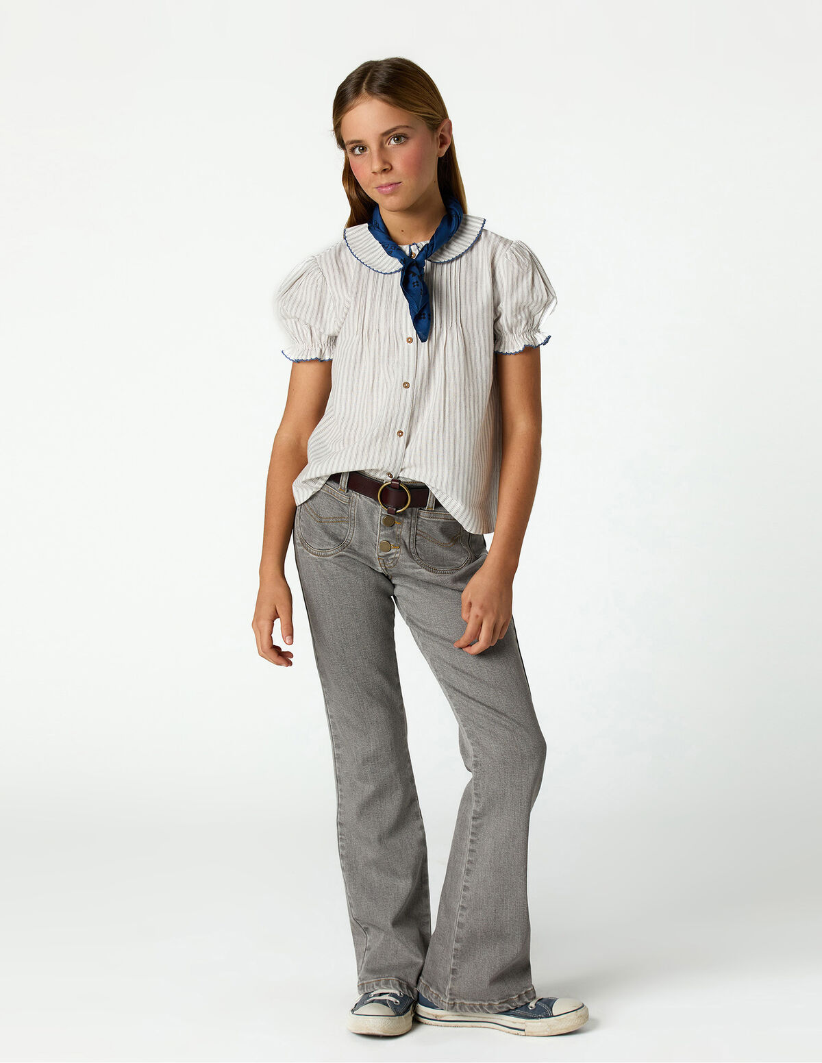 GREY FLARED JEANS