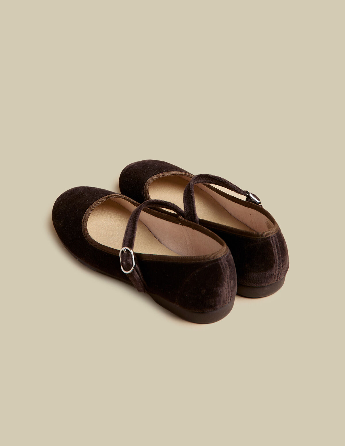 BROWN VELVET CHINAS