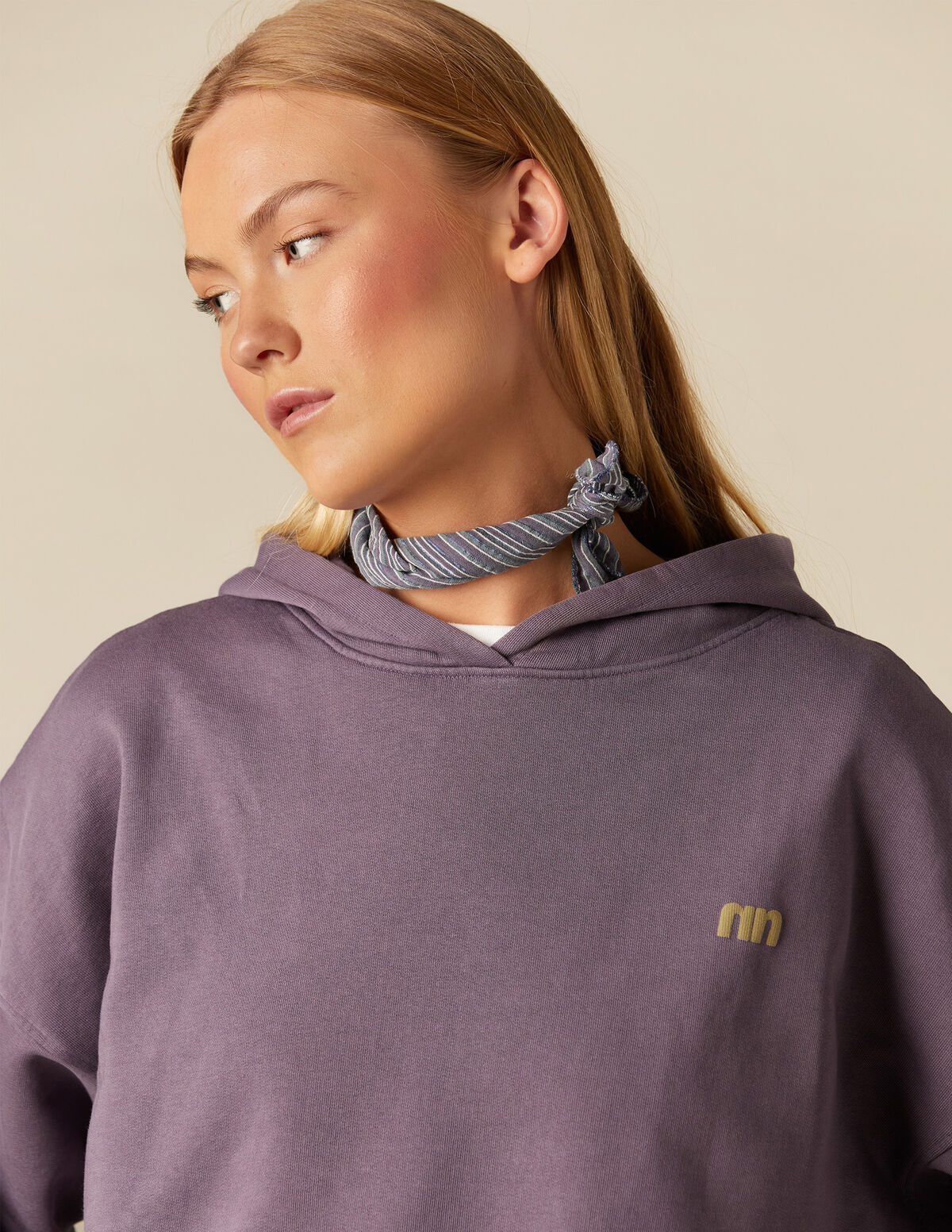 SUDADERA MORA NN