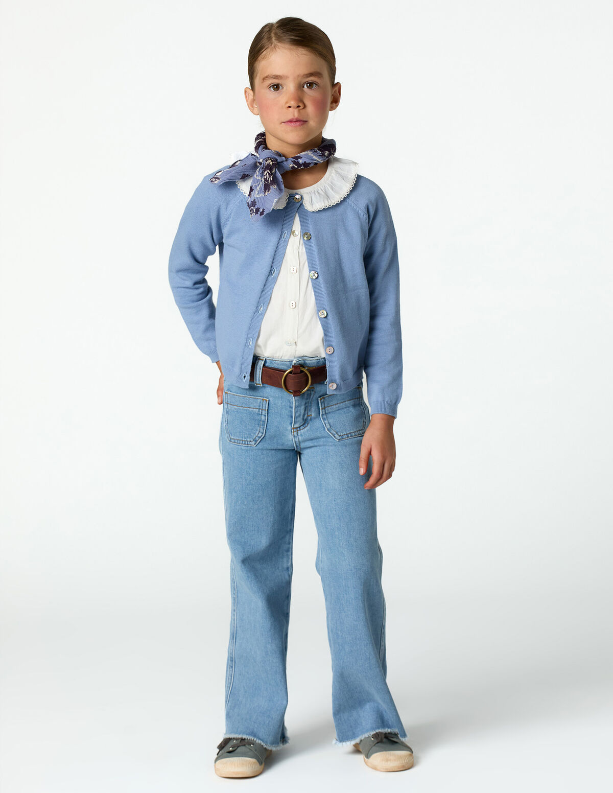 JEANS COM BOLSOS EM AZUL