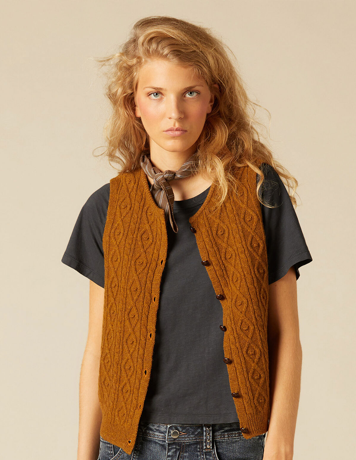 MUSTARD KNIT WAISTCOAT