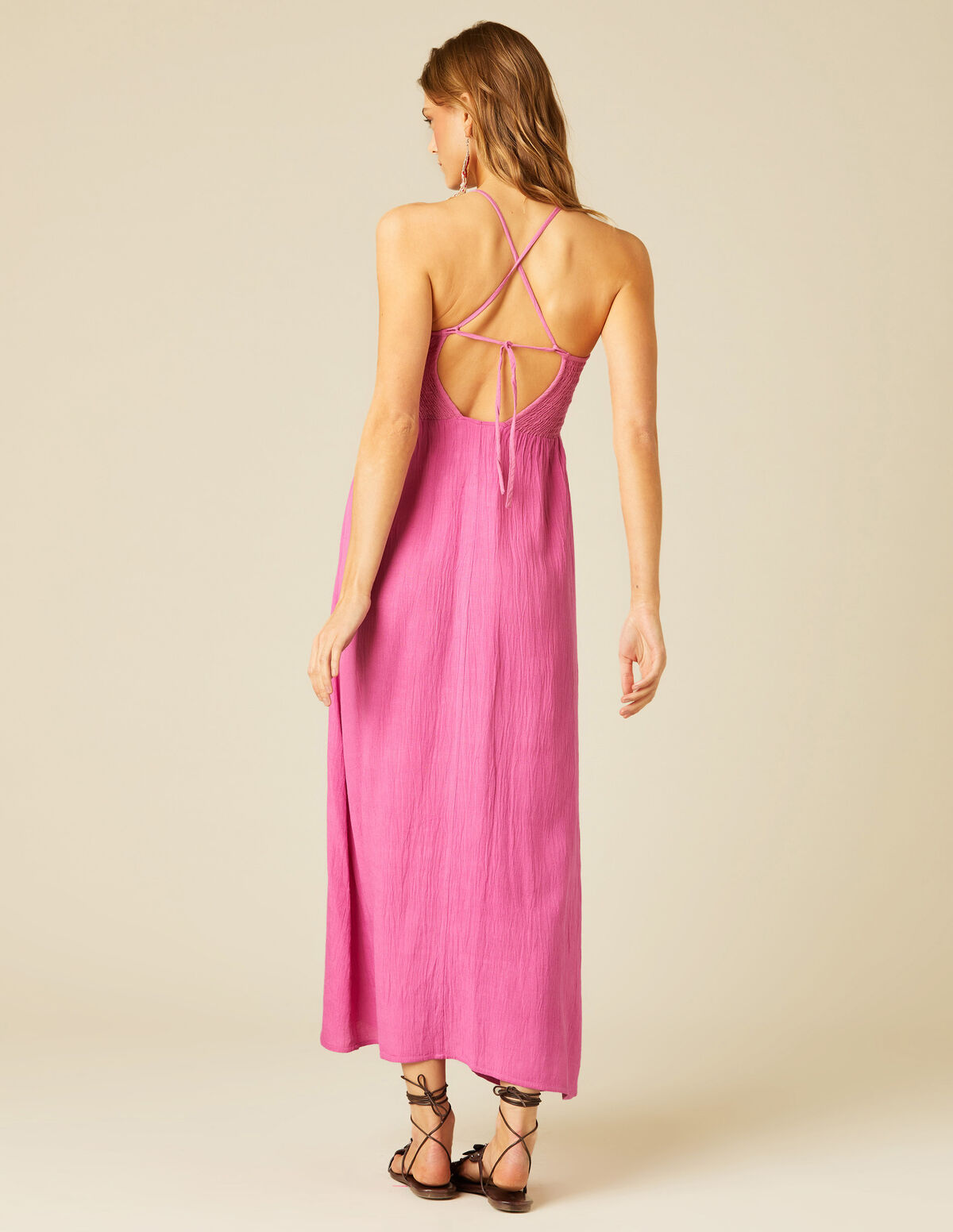 VESTIDO LARGO FRUNCES FRESA