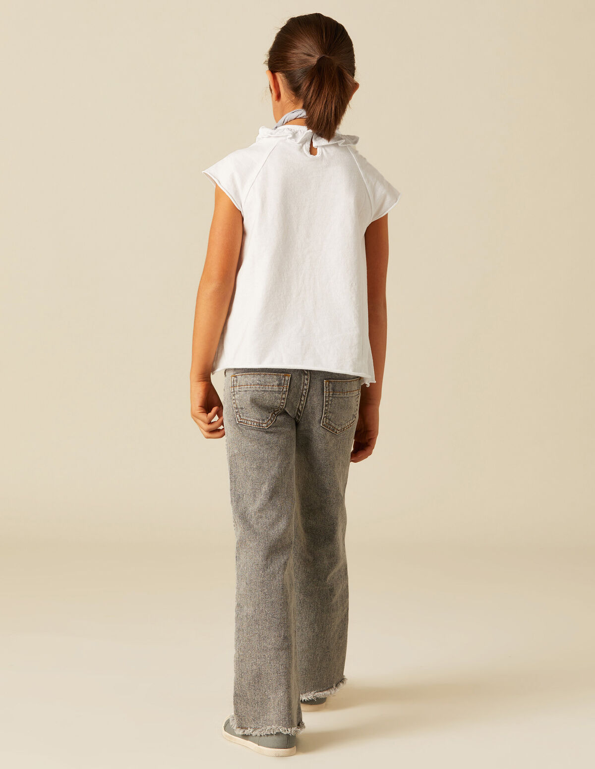 CAMISETA VOLANTE BLANCA