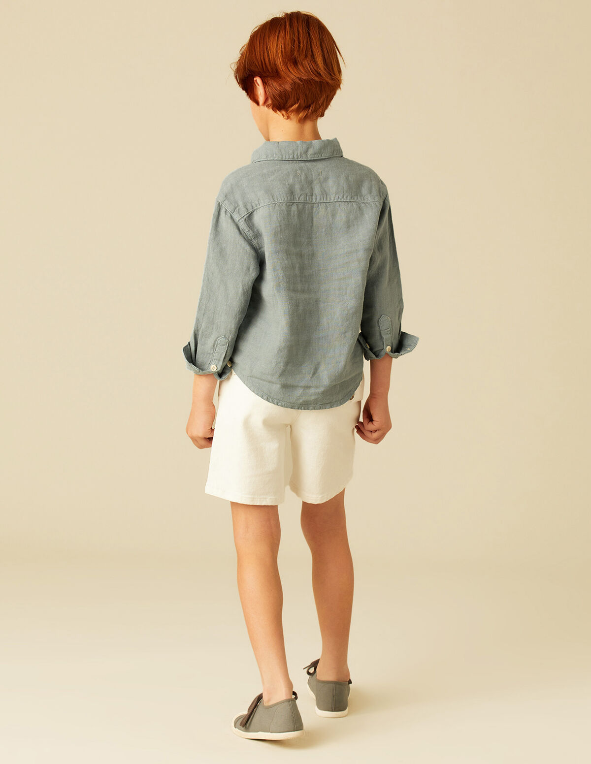 PANTALÓN CHINO CORTO BLANCO