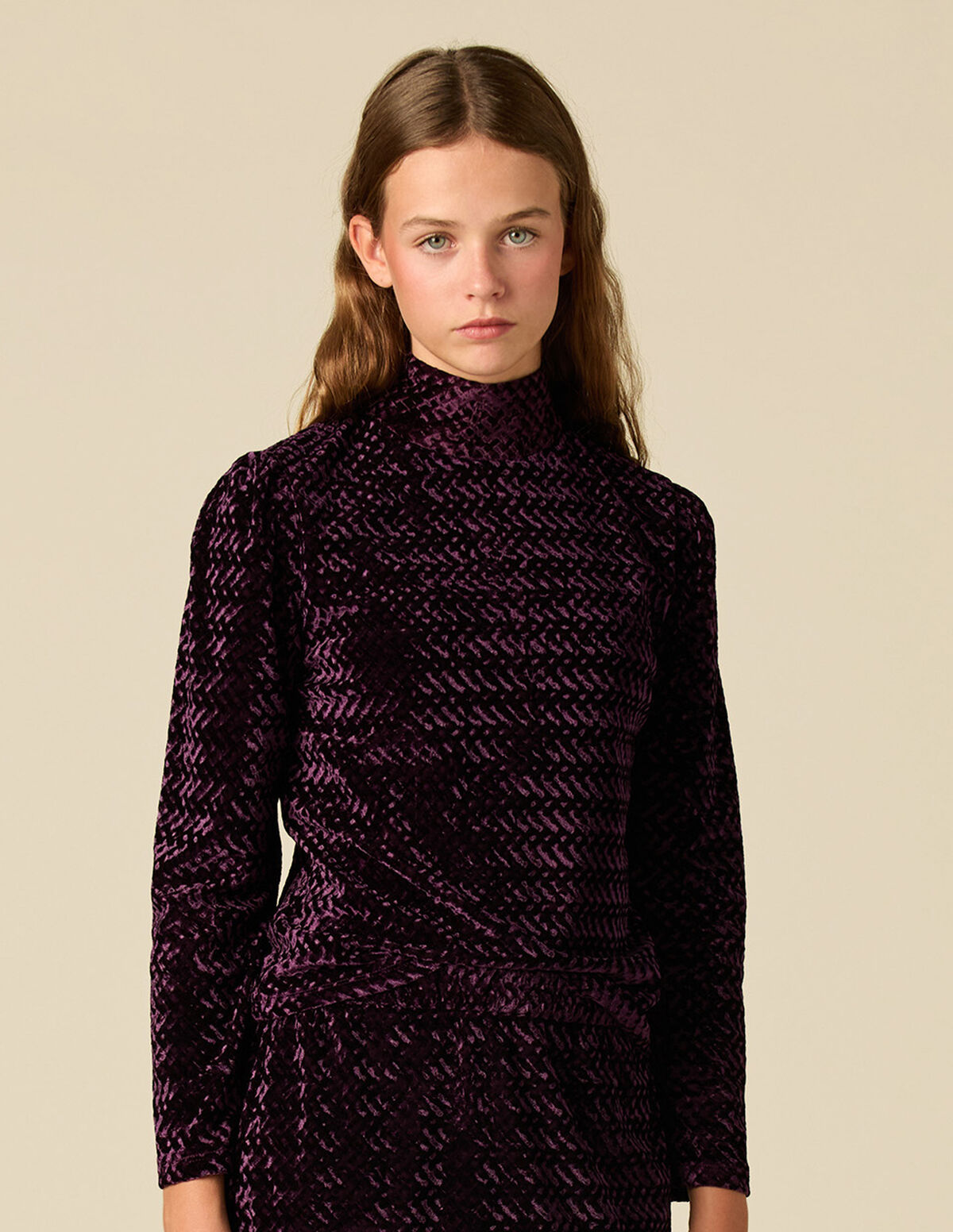 CAMISA DESENHO VELUDO