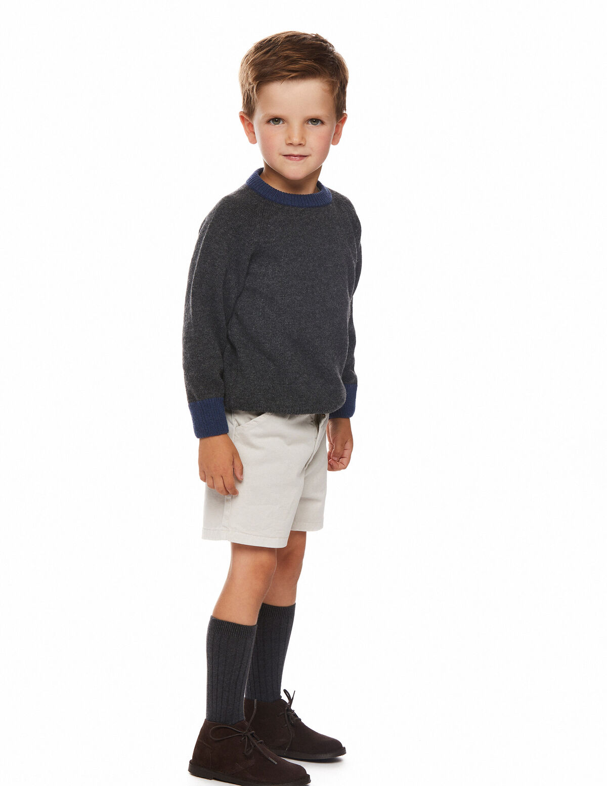 Pantalón chino corto azul oscuro