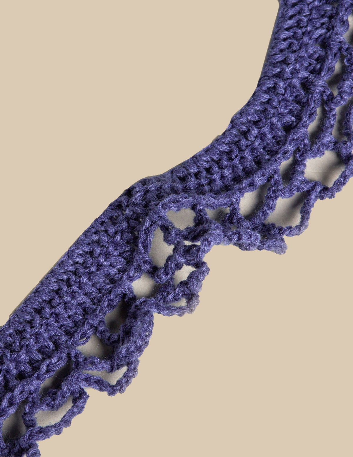 BLUE KNIT SCARF