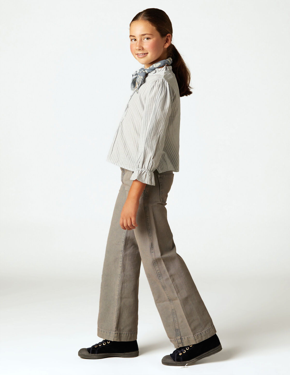 CAL&Ccedil;A "nn" BORDADO PEBBLE