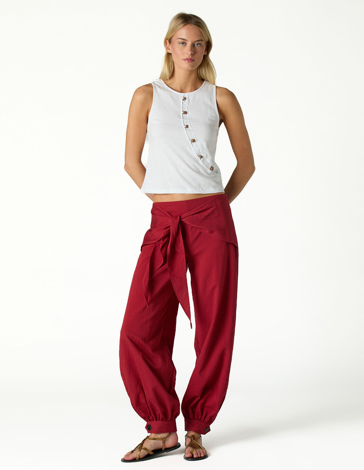 CAL&Ccedil;AS LA&Ccedil;ADA VERMELHO