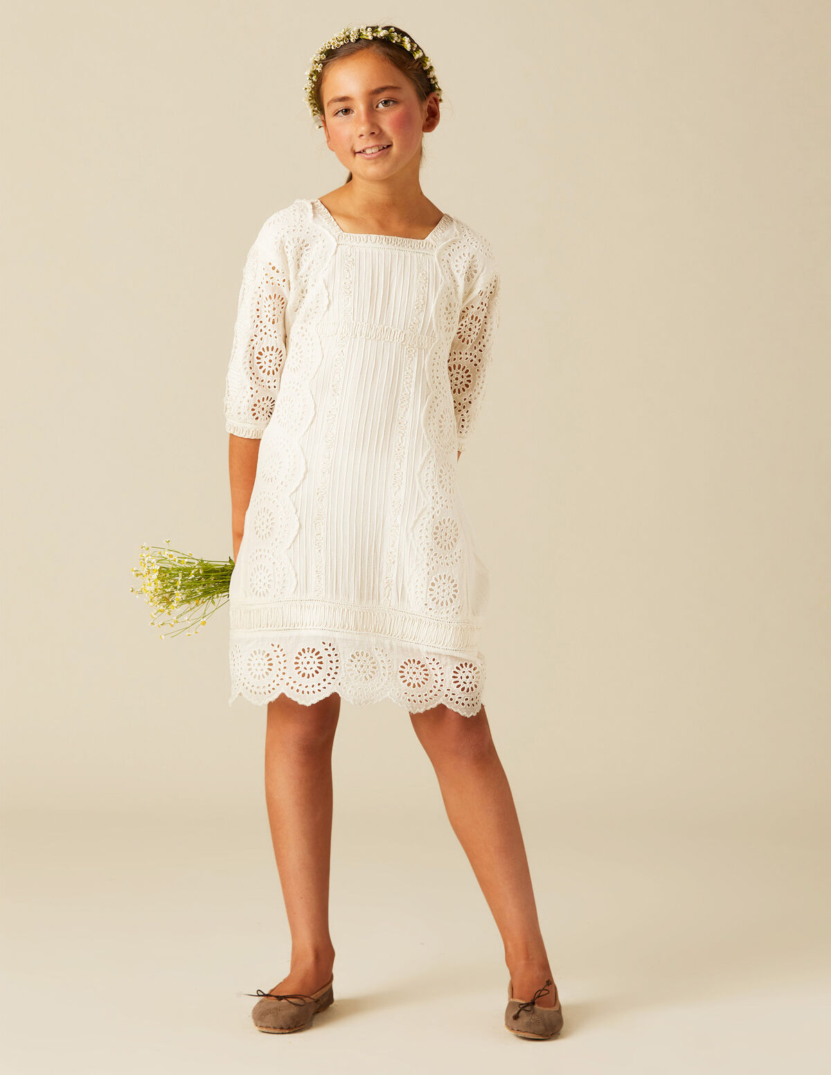 ROBE DE COMMUNION DENTELLE