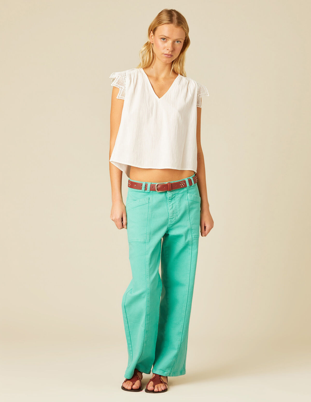 PANTALÓN COSTURAS VERDE CLARO